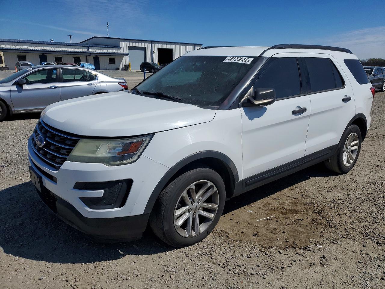 Salvage Ford Explorer Image