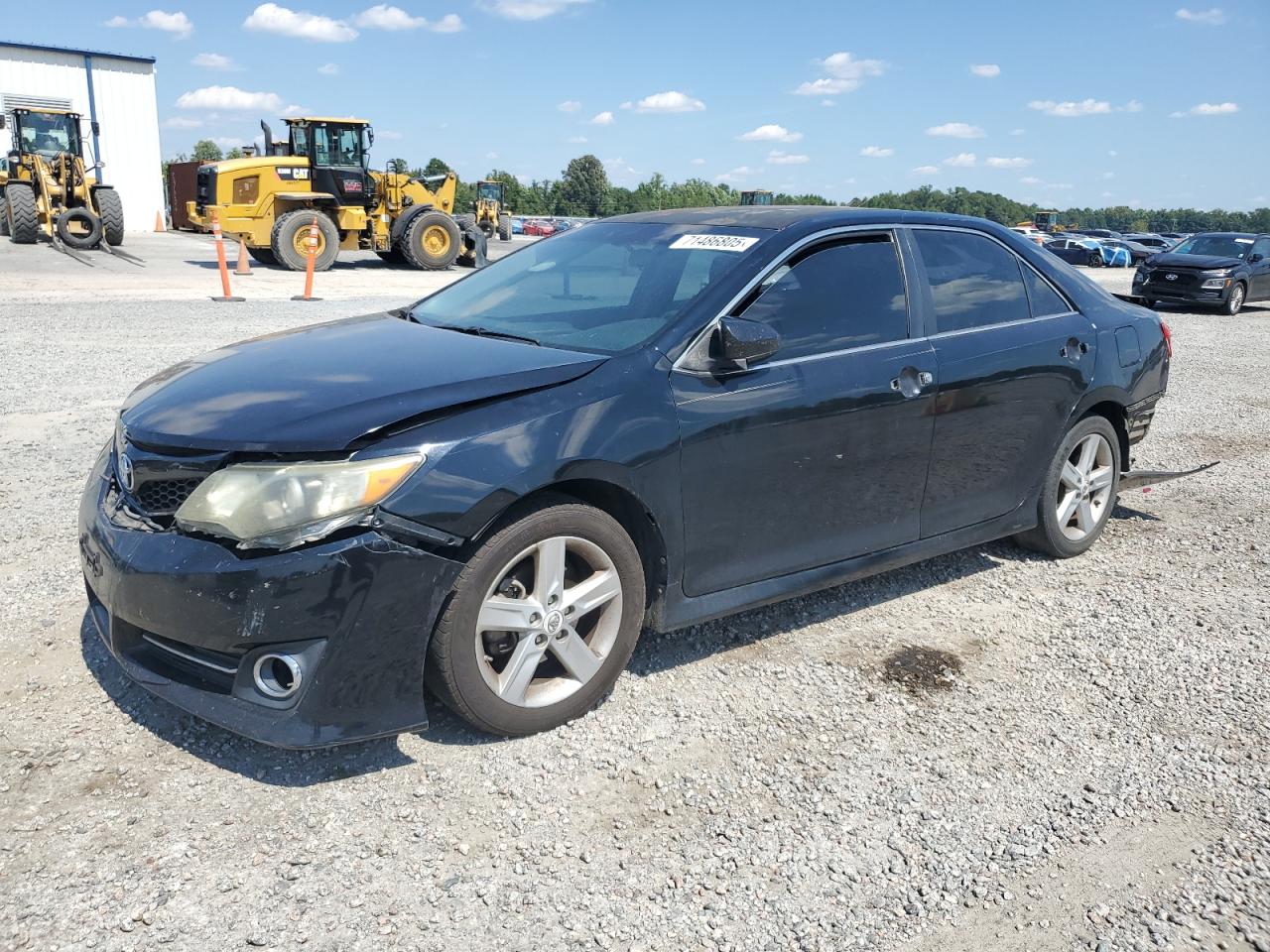 Salvage Toyota Camry Image