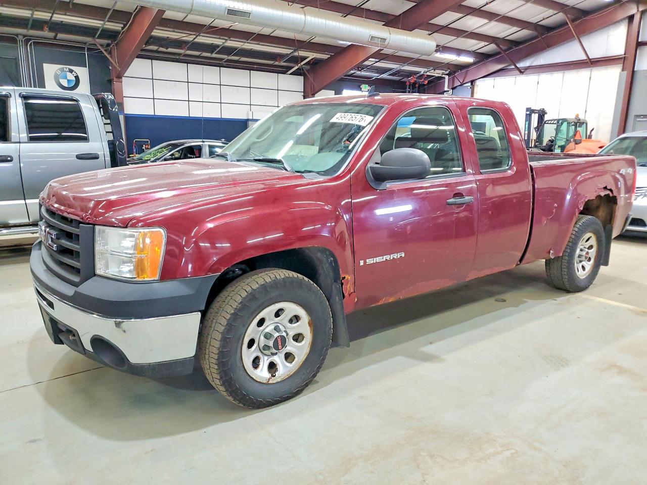 Salvage GMC Sierra Image