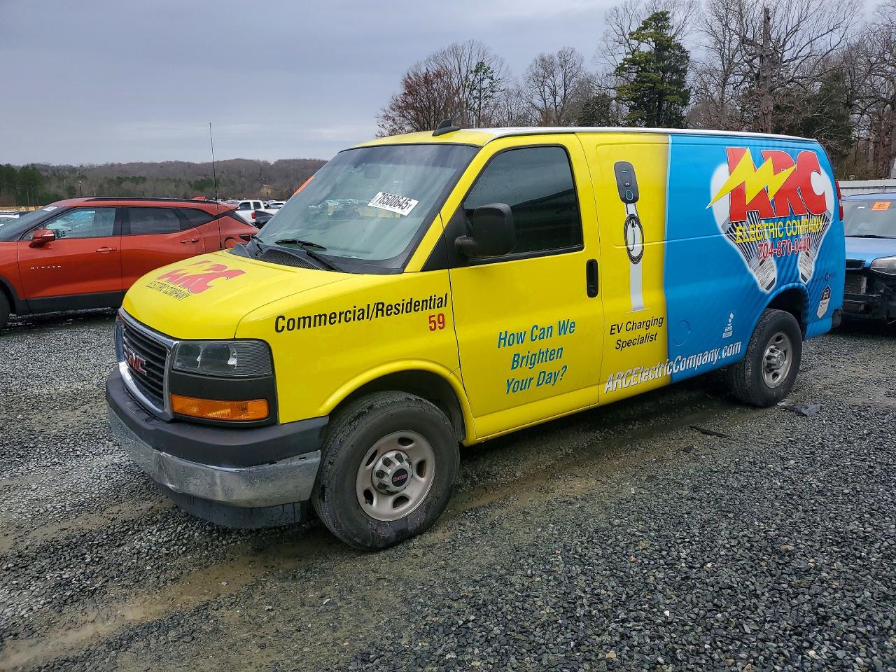 Salvage GMC Savana Image