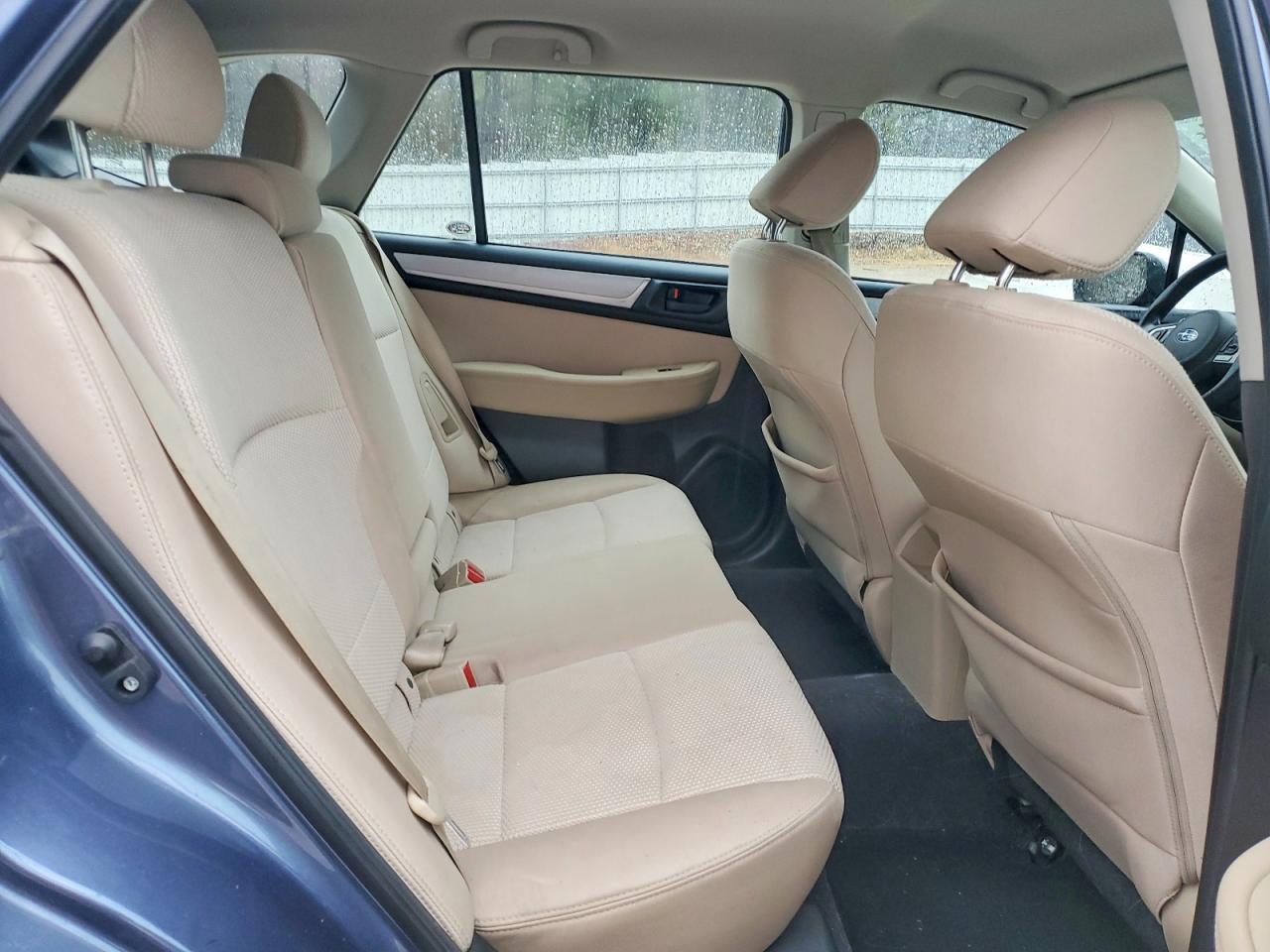 Subaru Outback 2.5i