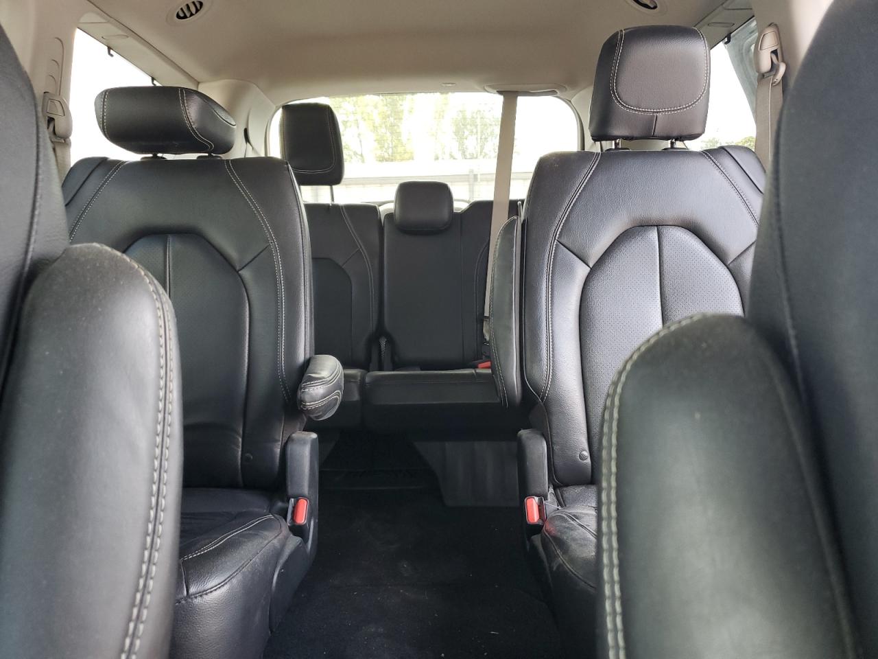 Chrysler Pacifica Touring L