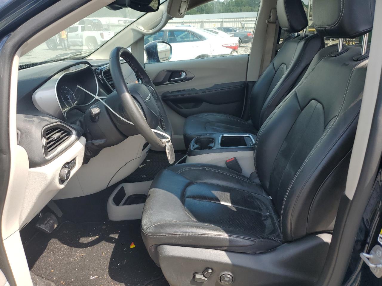 Chrysler Pacifica Touring L