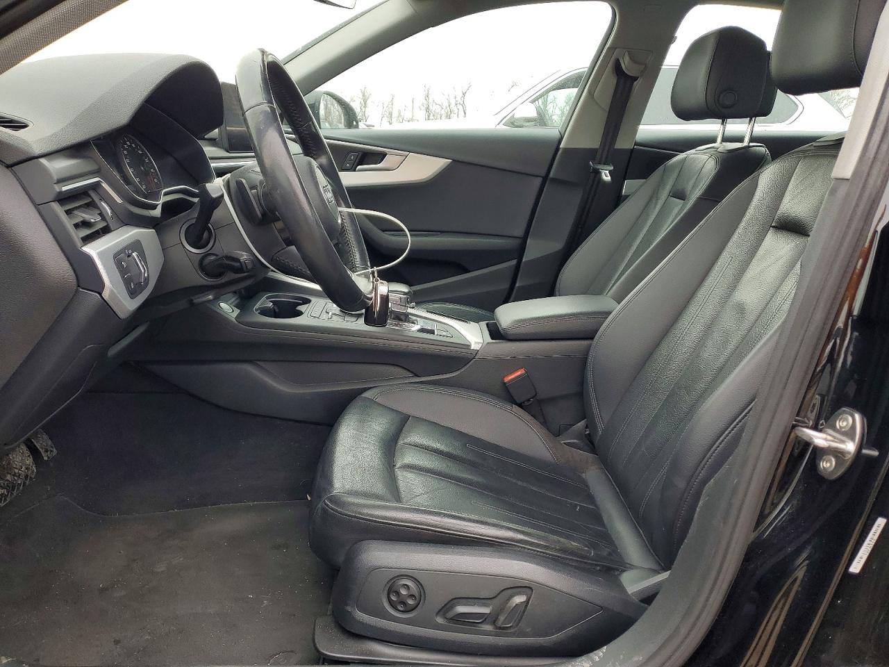 Audi A4 Ultra Premium