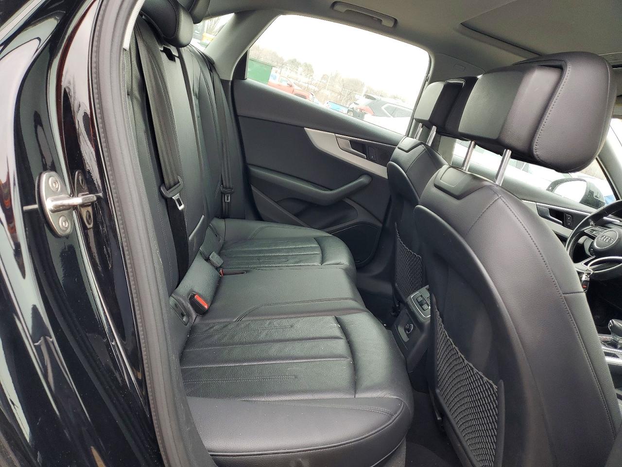 Audi A4 Ultra Premium