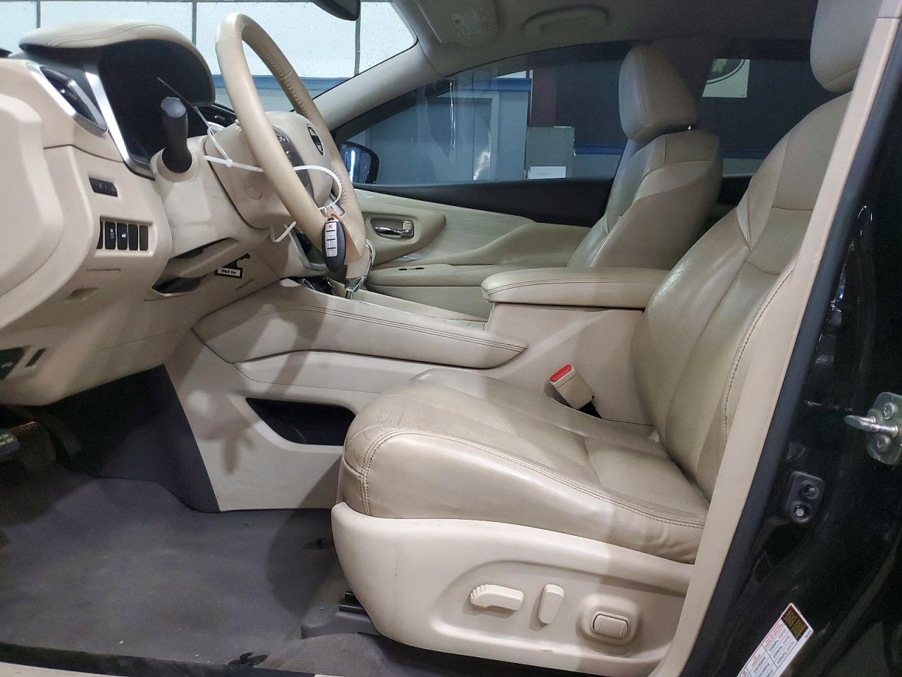Nissan Murano S