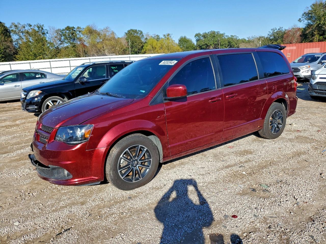 Salvage Dodge Caravan Image