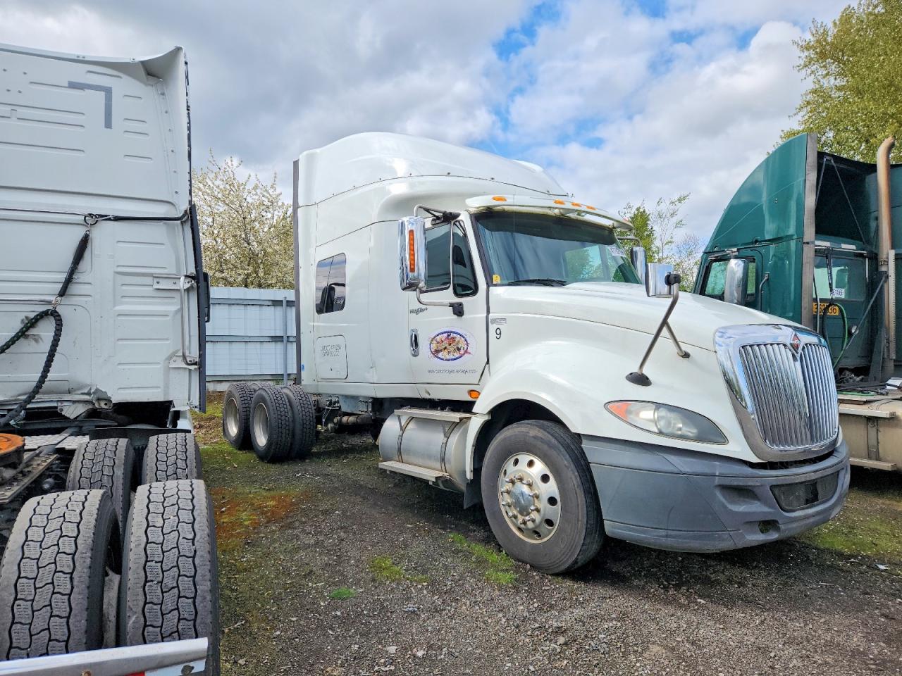 Salvage International Prostar Image