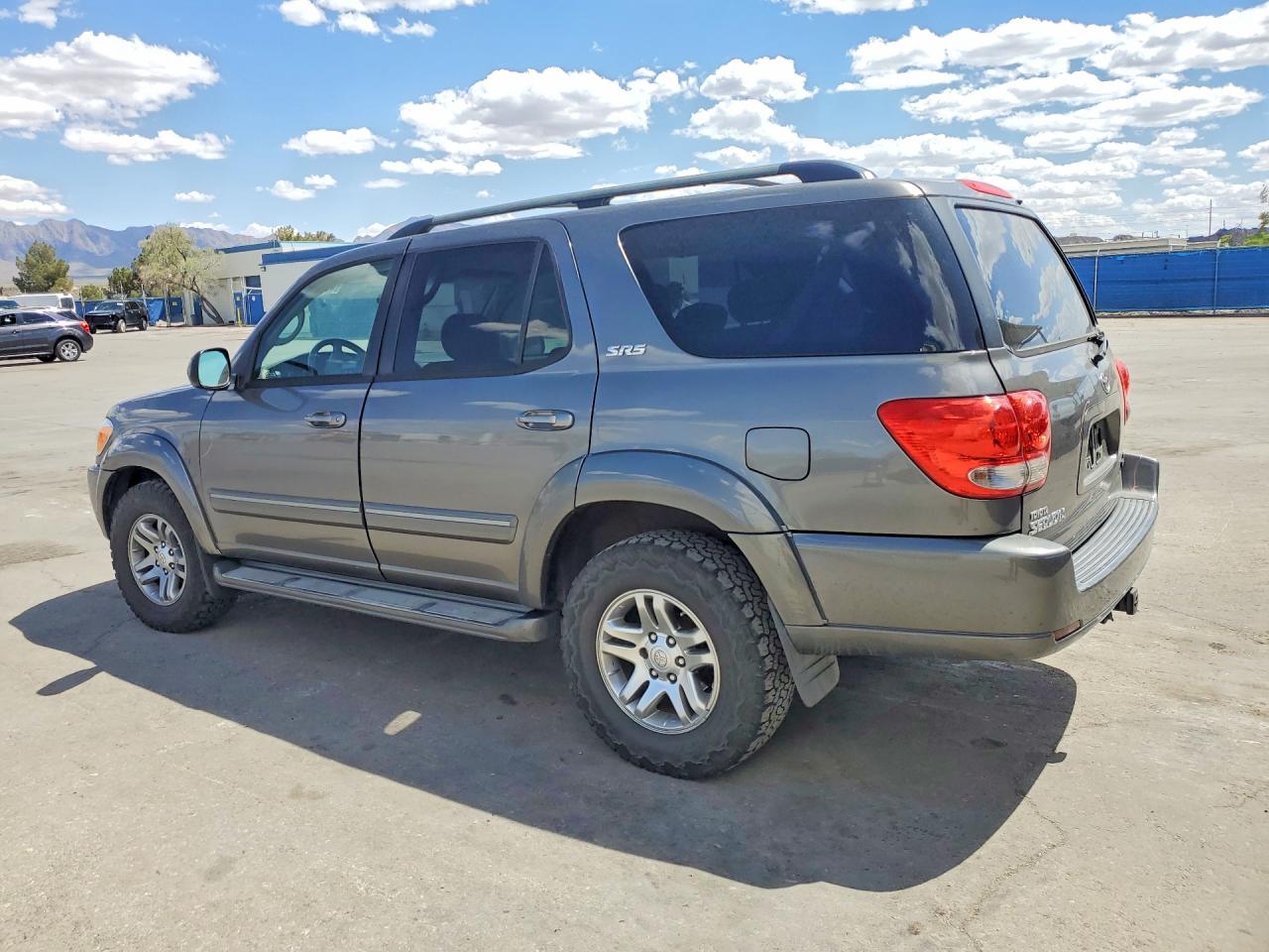 Toyota Sequoia Sr5