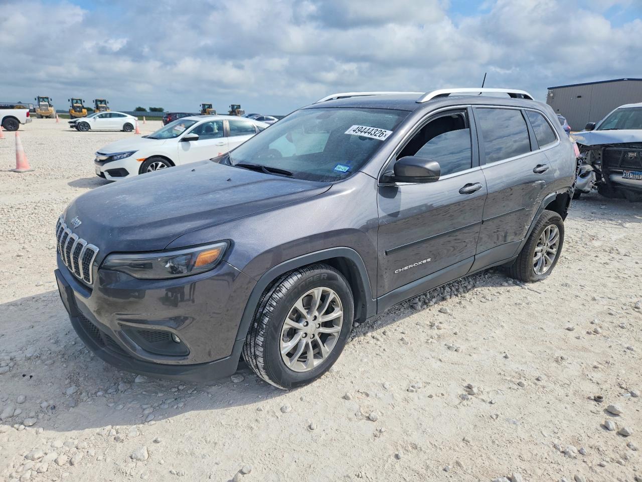 Salvage Jeep Grand Cherokee Image