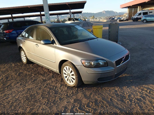 Salvage Volvo S40 Image