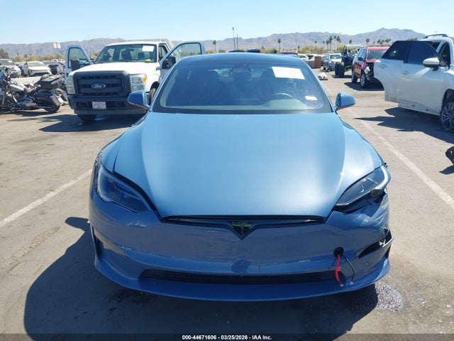 Tesla Model S All-wheel Drive