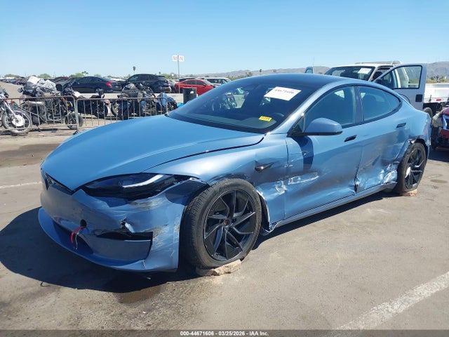 Tesla Model S All-wheel Drive