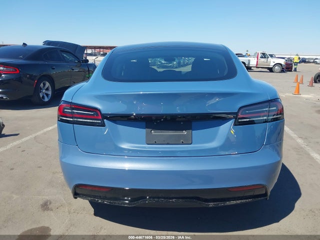 Tesla Model S All-wheel Drive