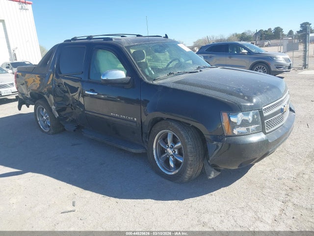 Salvage Chevrolet Avalanche 1500 Image