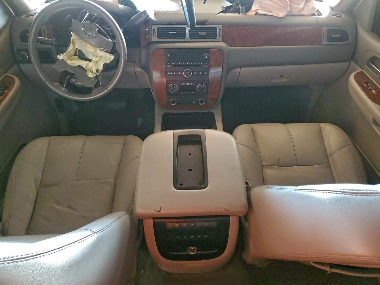 Chevrolet Suburban C1500