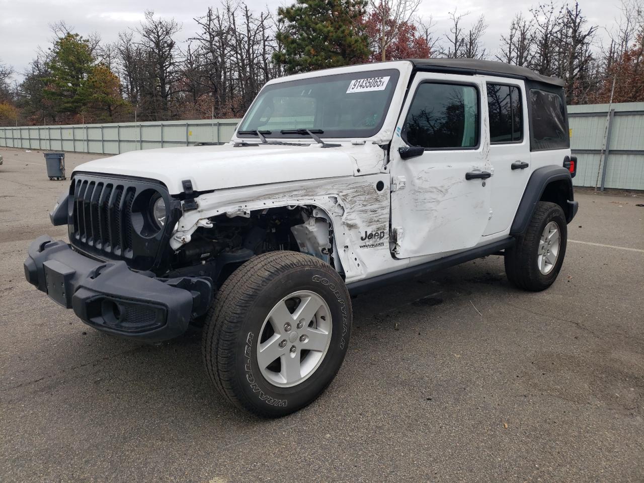 Salvage Jeep Wrangler Image