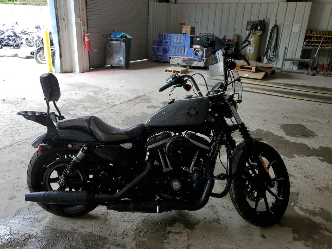 Salvage Harley-Davidson Xl883 N Image
