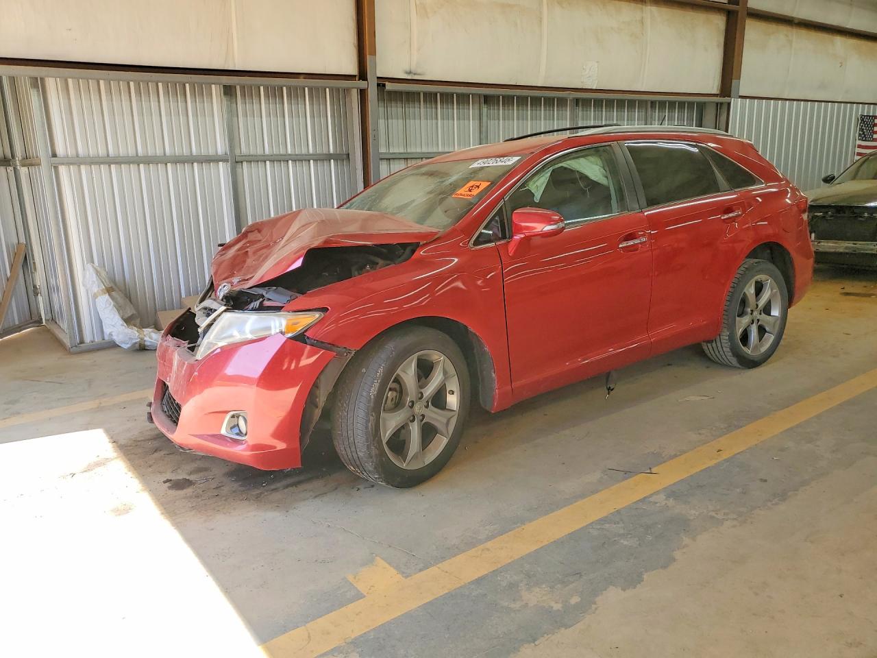 Salvage Toyota Venza Image