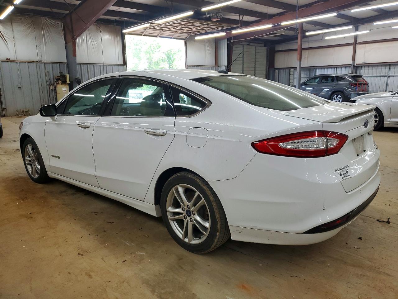 Ford Fusion Titanium Hev