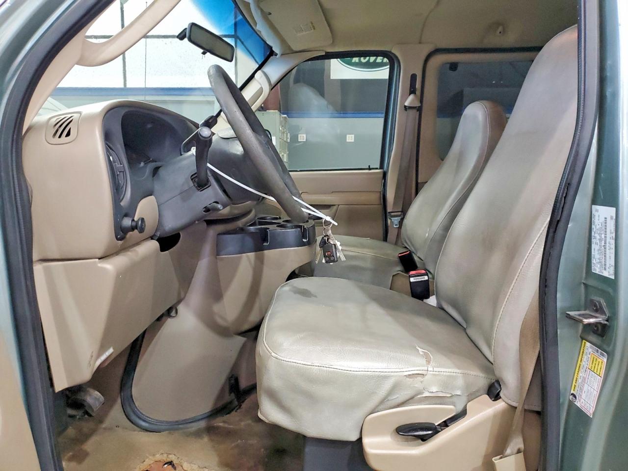 Ford Econoline E350 Super Duty Wagon
