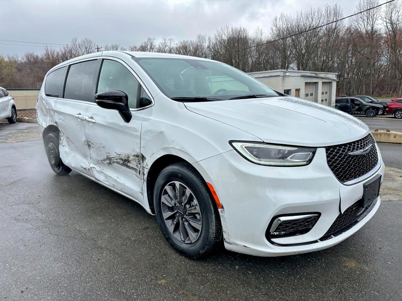 Chrysler Pacifica Hybrid Select
