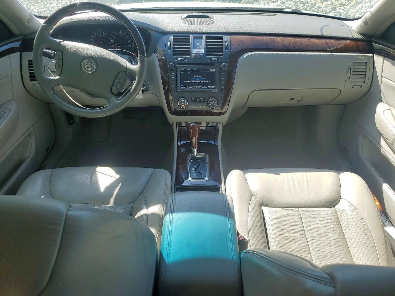Cadillac DTS Premium Collection