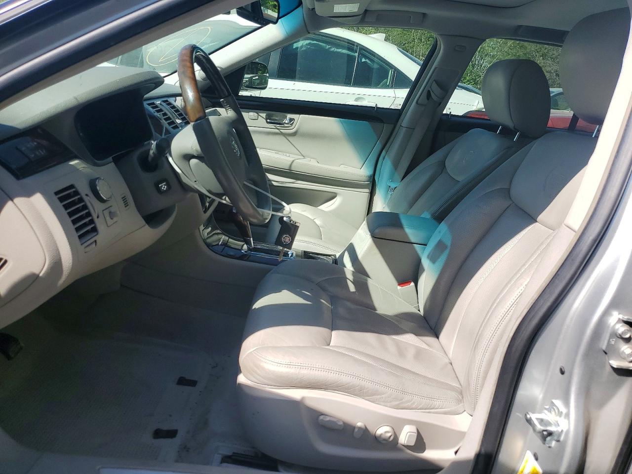 Cadillac DTS Premium Collection