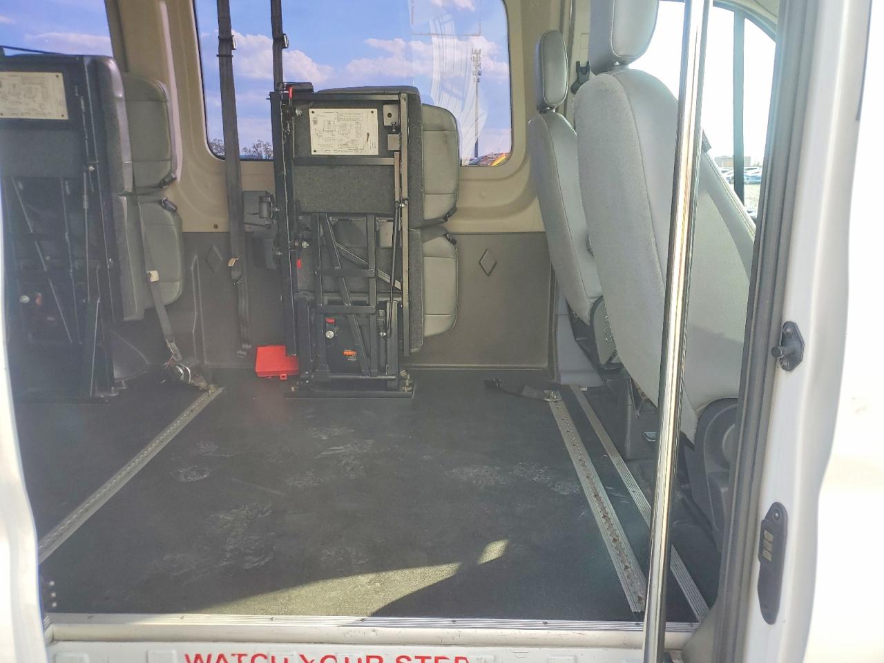 Ford Transit T-150