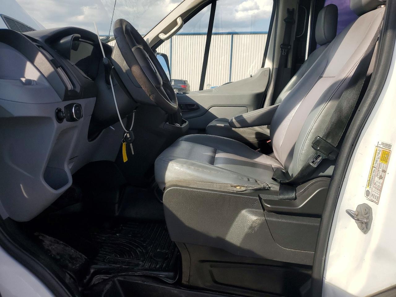 Ford Transit T-150