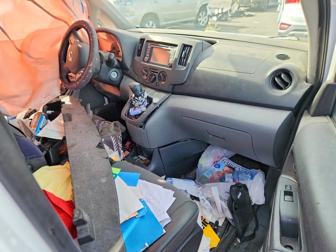 Nissan Nv