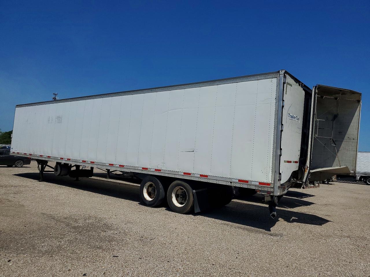 Refe Trailer