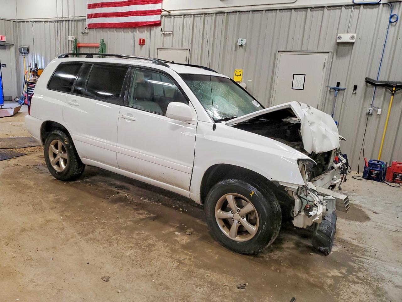 Toyota Highlander Base