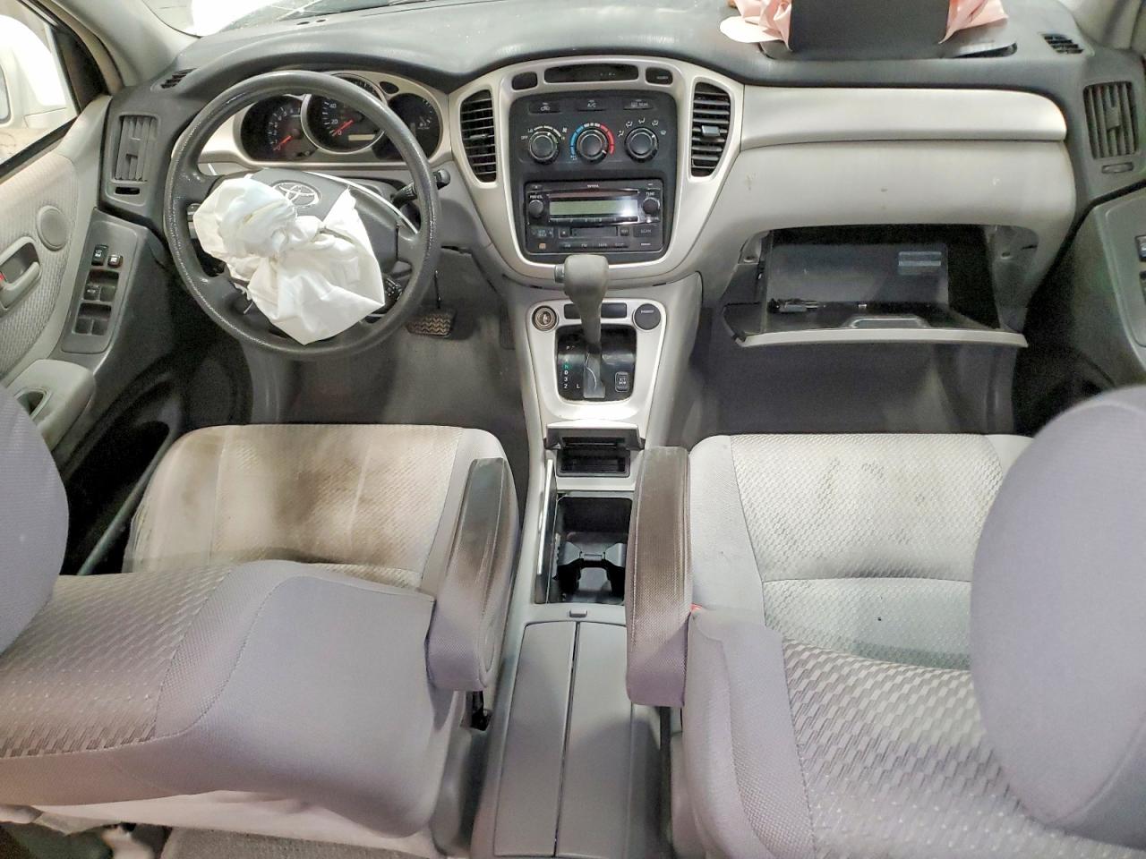 Toyota Highlander Base