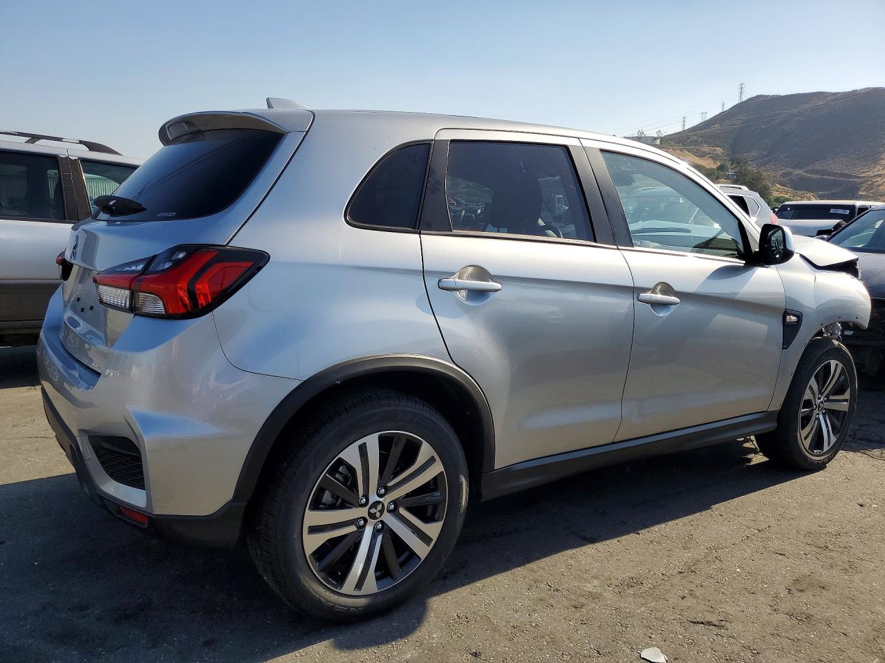 Mitsubishi Outlander S
