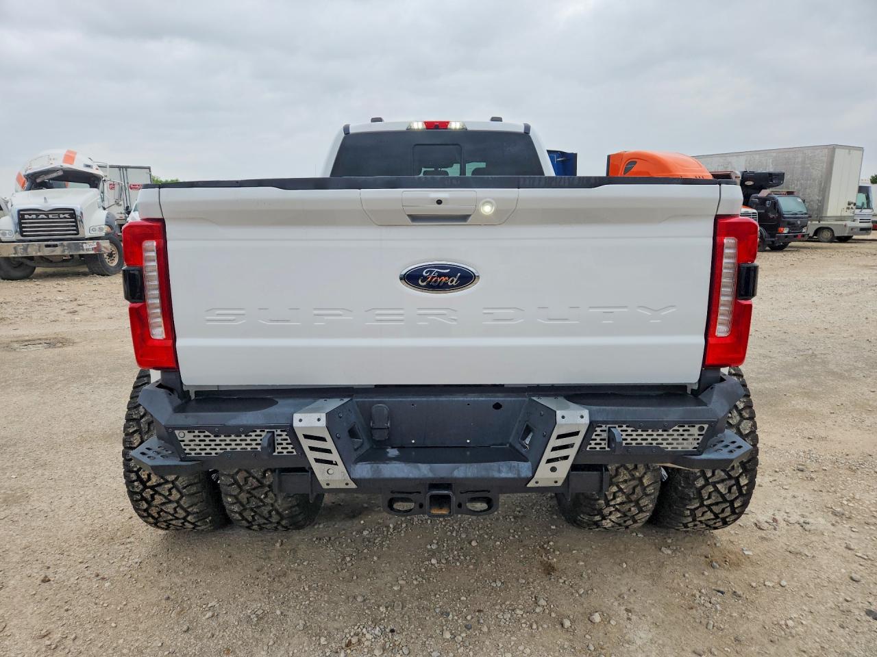 Ford F-350 Super Duty