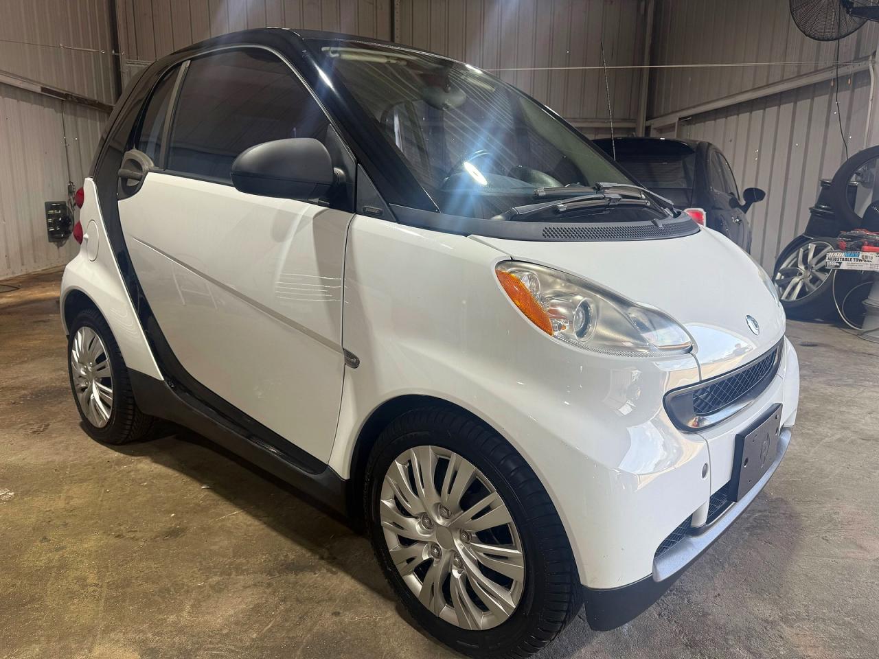 Salvage Smart fortwo Image