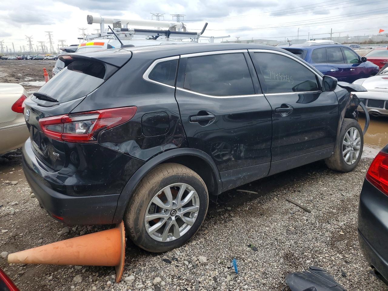 Nissan Rogue S