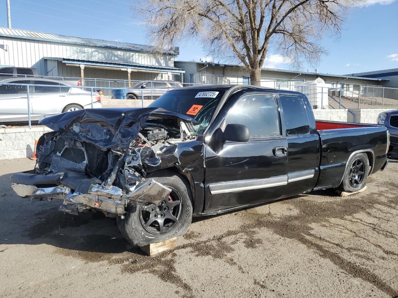 Salvage Chevrolet Silverado Image