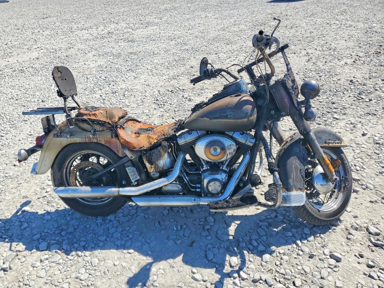 Salvage Harley-Davidson Fl Image
