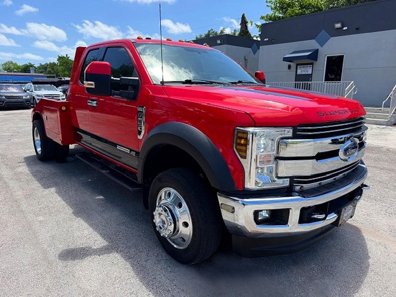 Ford F-550 Super Duty