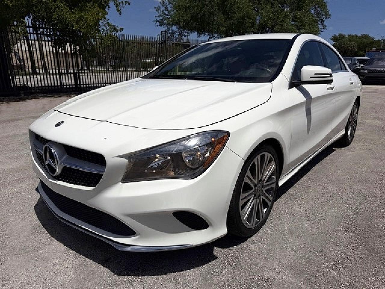 Salvage Mercedes-Benz Cla-class Image