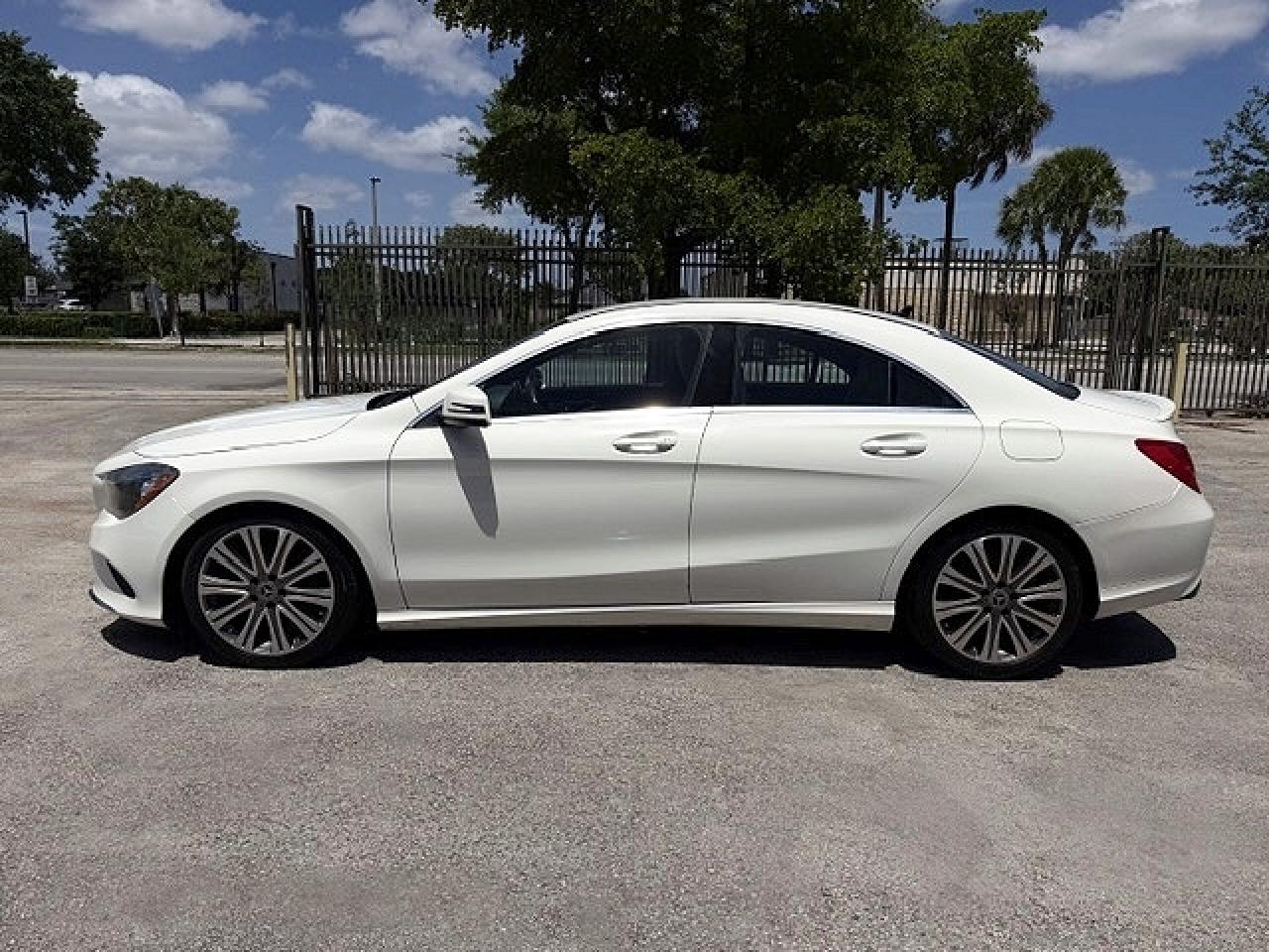 Mercedes-Benz Cla-class 250