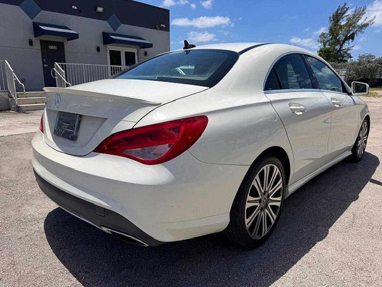 Mercedes-Benz Cla-class 250