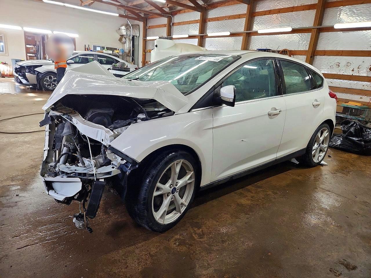 Salvage Ford Focus Image