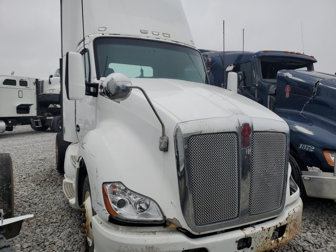 Salvage Kenworth T680 Image