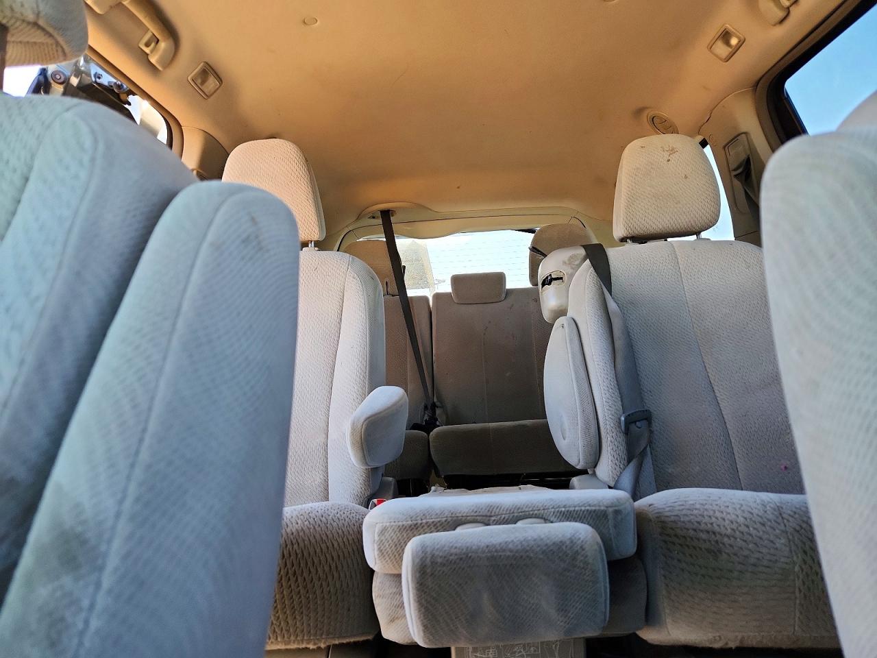 Toyota Sienna Base