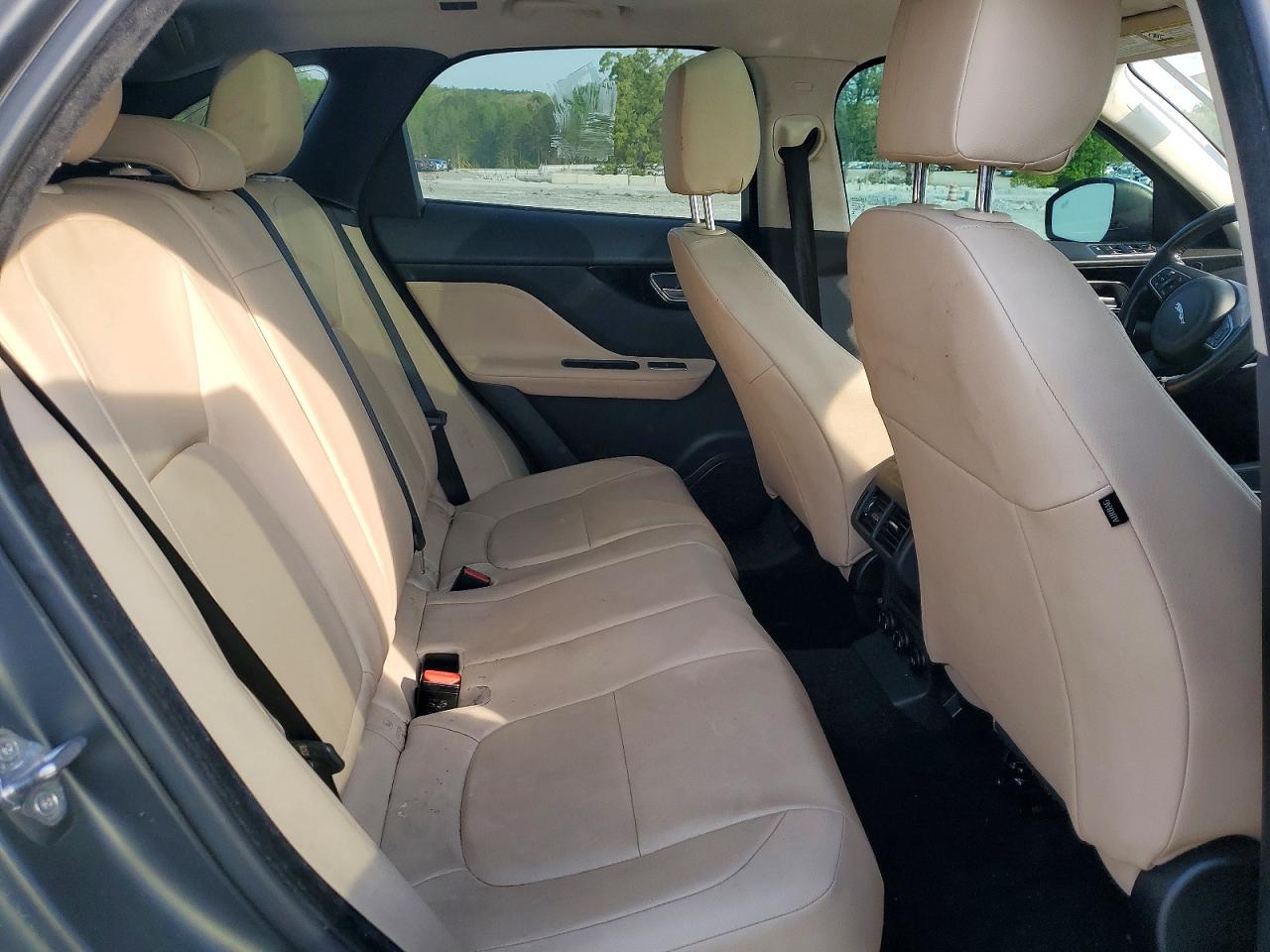 Jaguar F-PACE Premium
