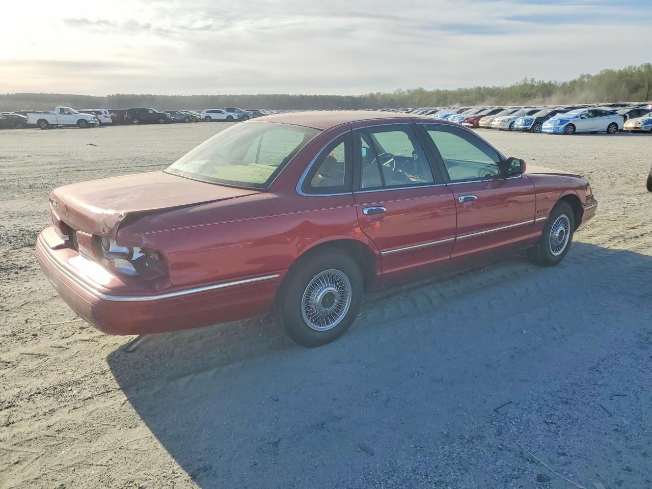 Ford Crown Vic