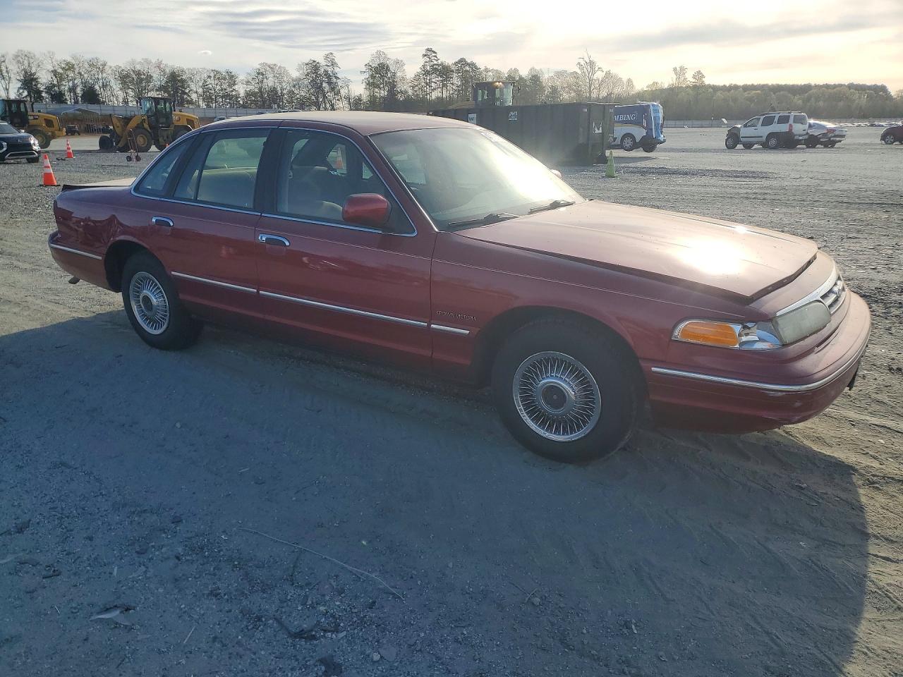 Ford Crown Vic